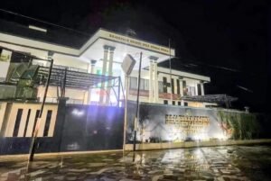 Screenshot_2025-12-20-13-35-29-567_com.openai.chatgpt-edit